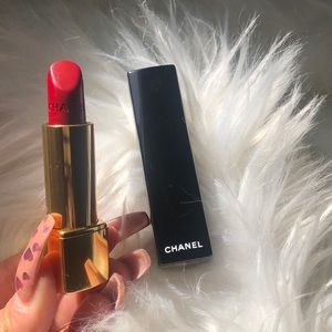 Chanel Rouge Allure In 99-Pirate